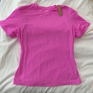 Skims Fits Everybody Shirt